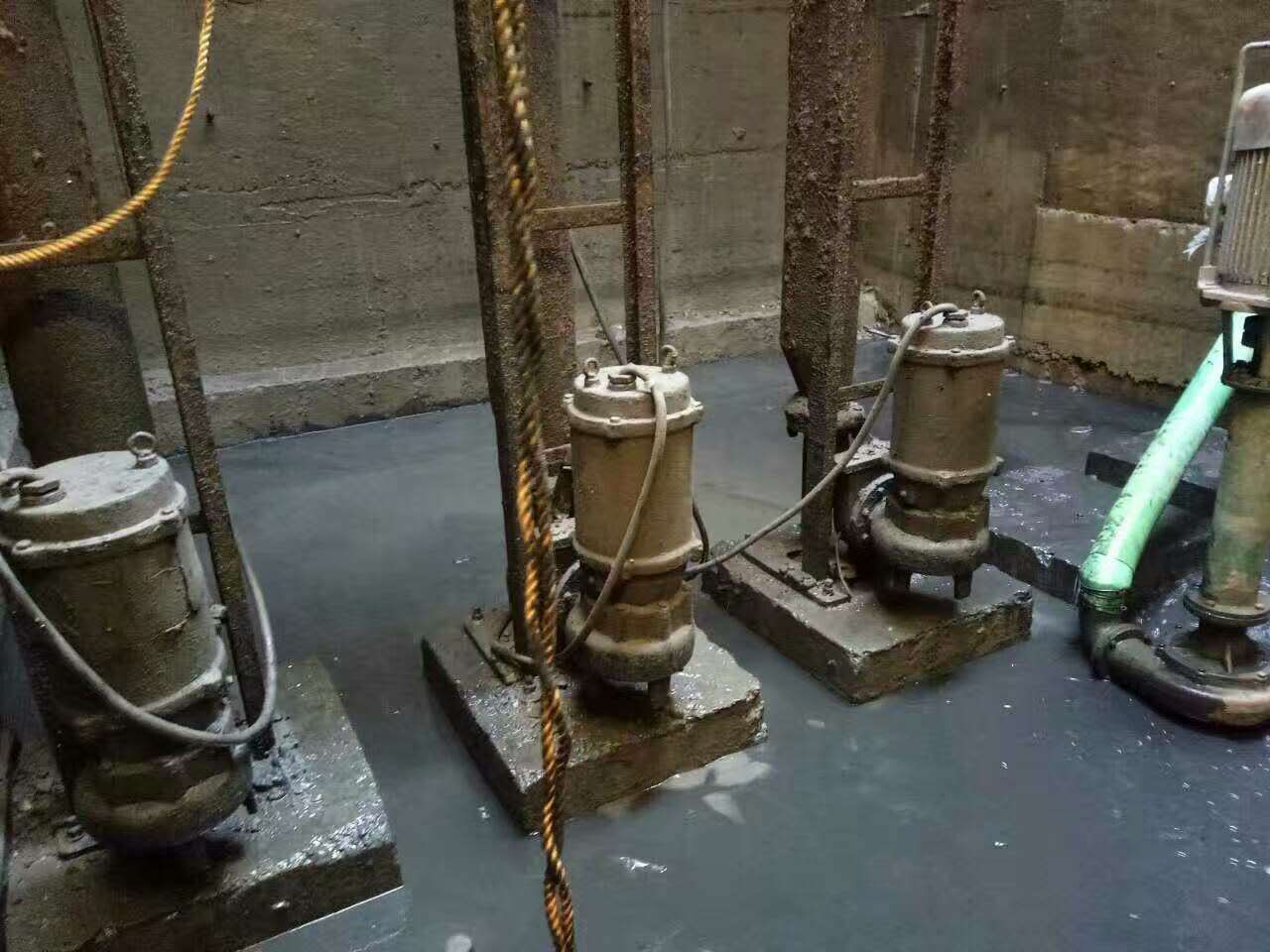 元宝污水池清理